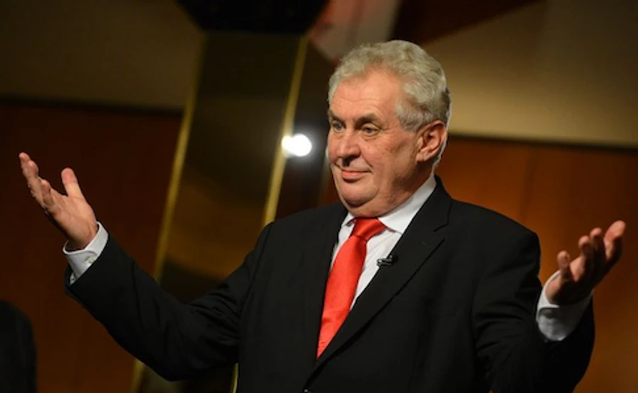 Президент Чехии Земан признал Крым частью России