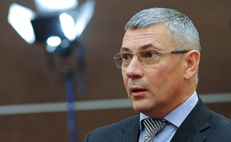 Екс-командир внутрішніх військ Шуляк живе в маєтку в Сімферополі