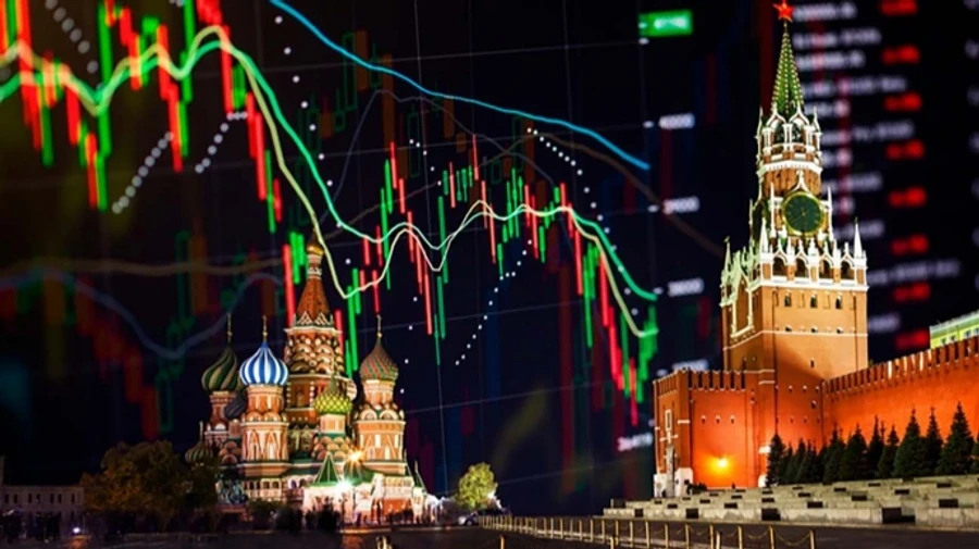 Russia's oil and gas revenues drop by almost 30% in July 2025