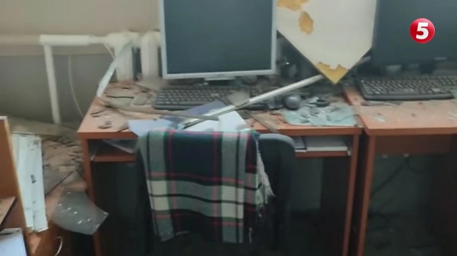 Russian attack damages Channel 5 office in Kyiv – video