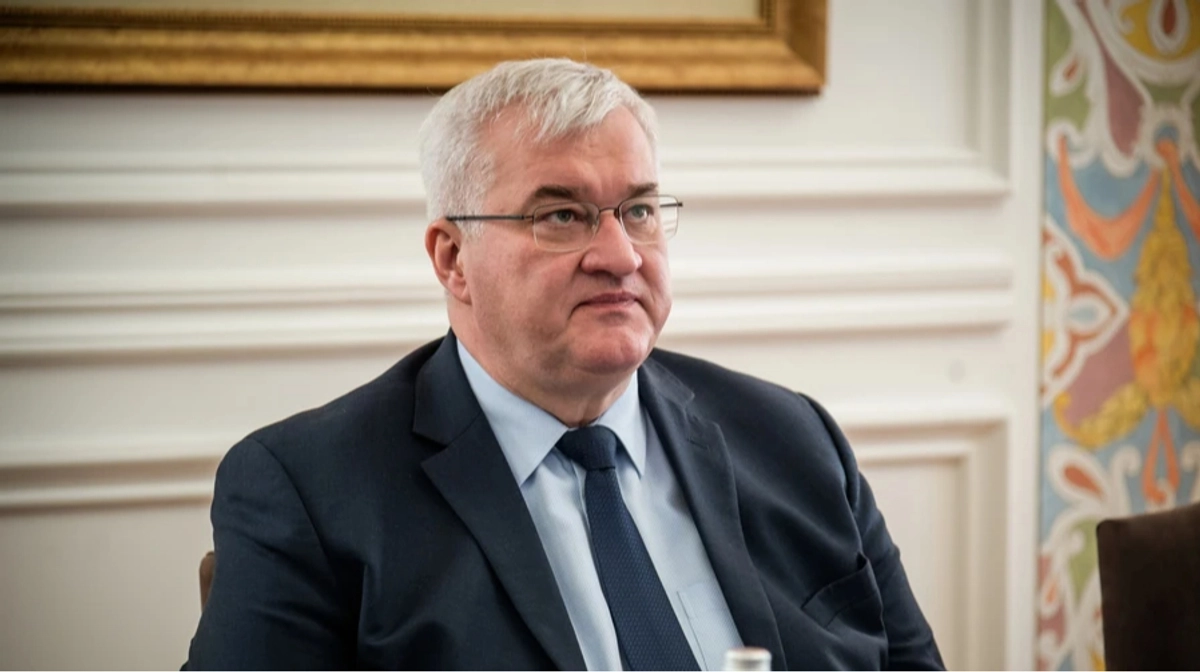 Ukraine's foreign minister: Time to lift not only Hormuz blockade but also Orbán blockade