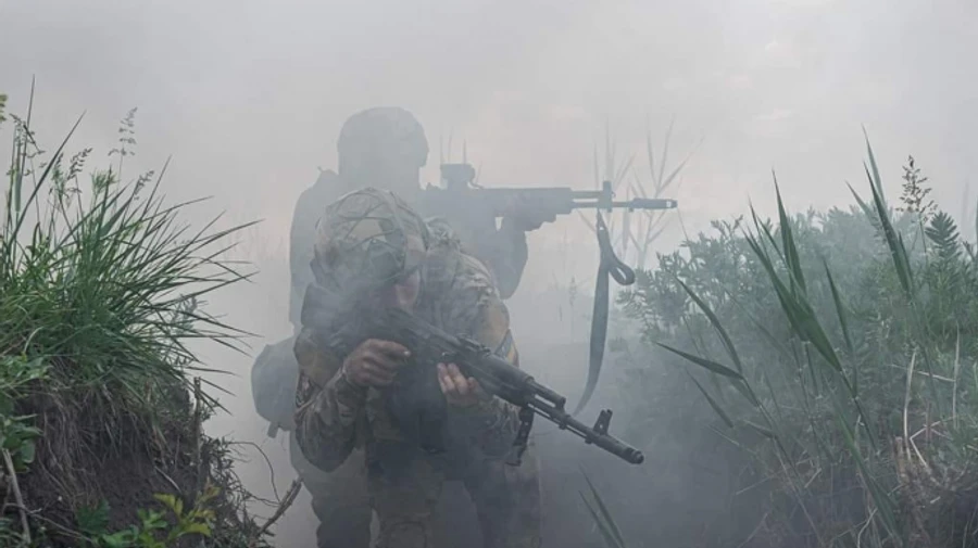 Russia loses over 1,200 soldiers and 15 tanks