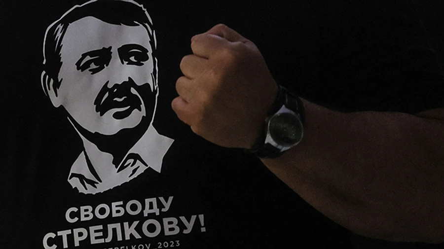 Арестованный Стрелков решил посоревноваться с Путиным за пост президента