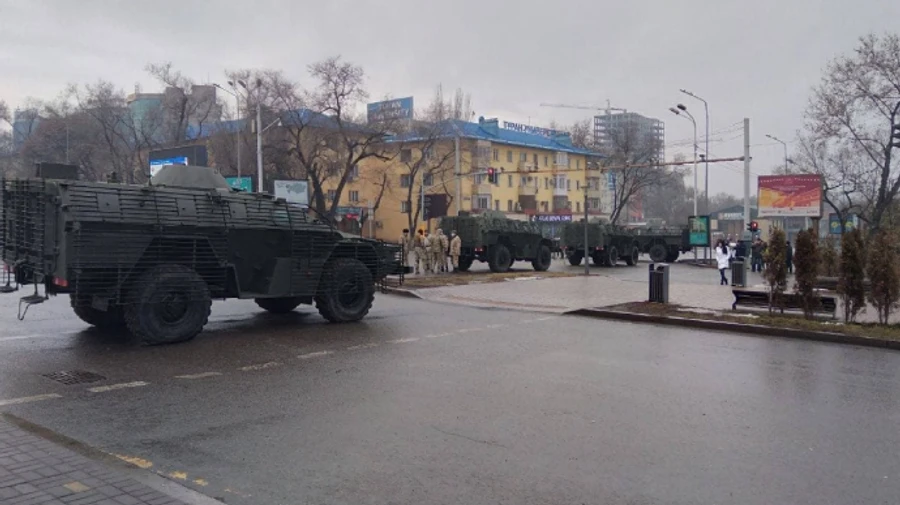 В казахстанском Алматы за сутки задержали 1700 протестующих