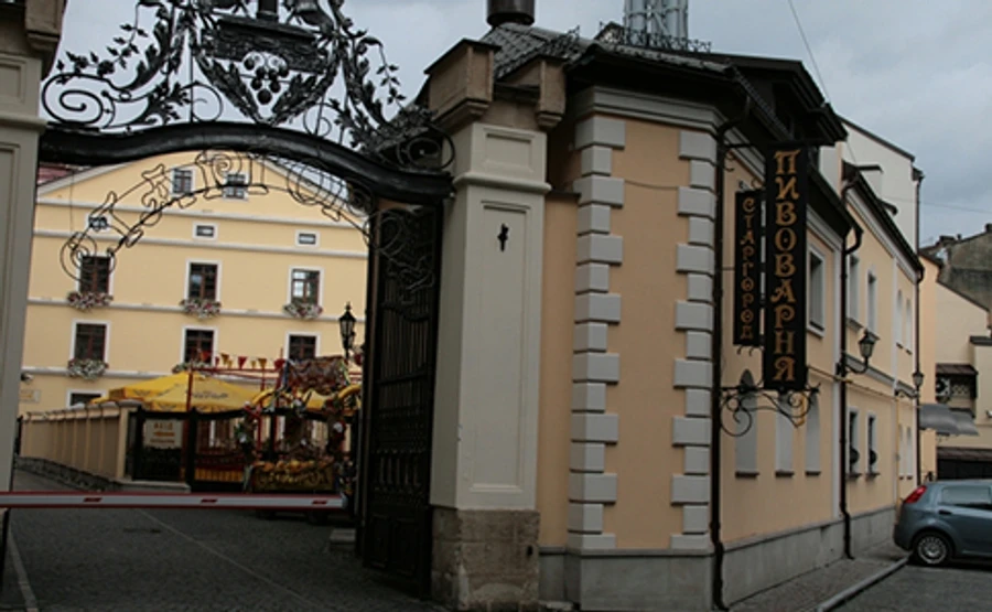 У Львові відвідувач ресторану помер після конфлікту з охоронцями