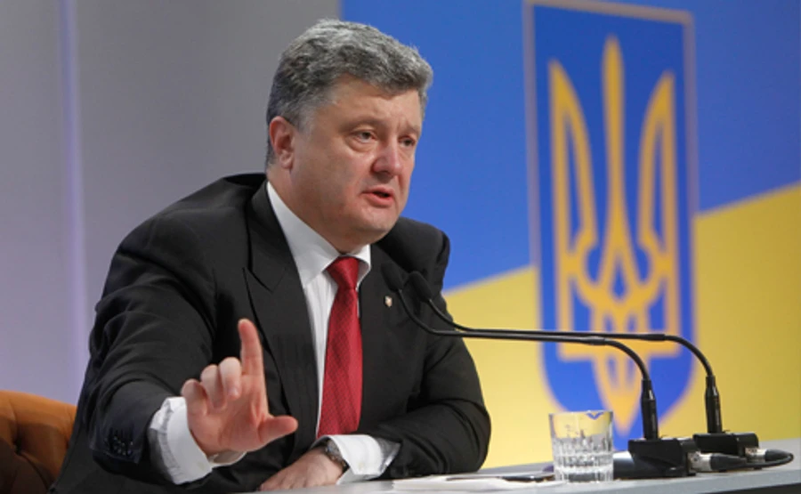 Порошенко наклав вето на скандальний безвізовий закон