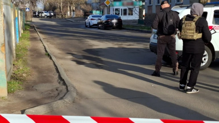 У Білгороді-Дністровському біля держустанови пролунав вибух: на місці працюють СБУ і поліція