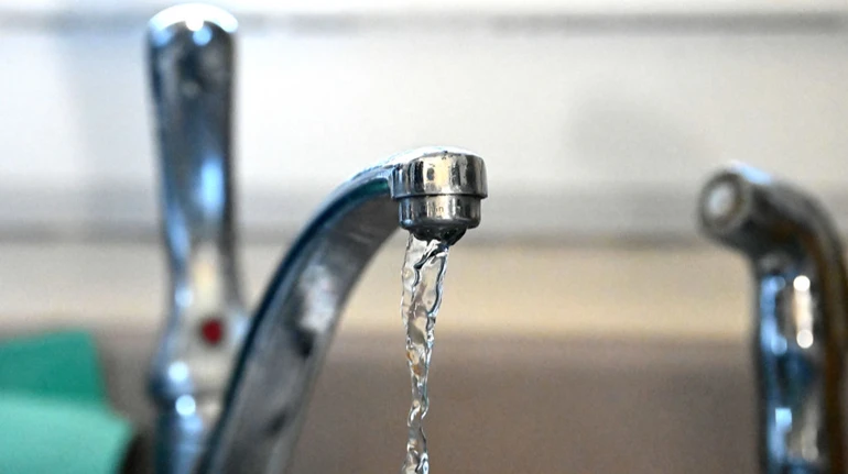 Правительство призывает НКРЭКУ не менять тарифы на воду для населения