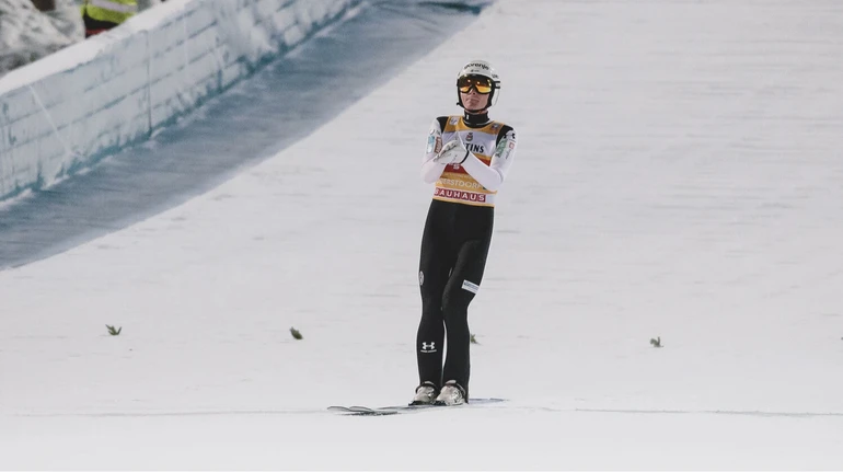 Турне четырех трамплинов. Домен Превц во второй раз подряд нокаутировал соперников