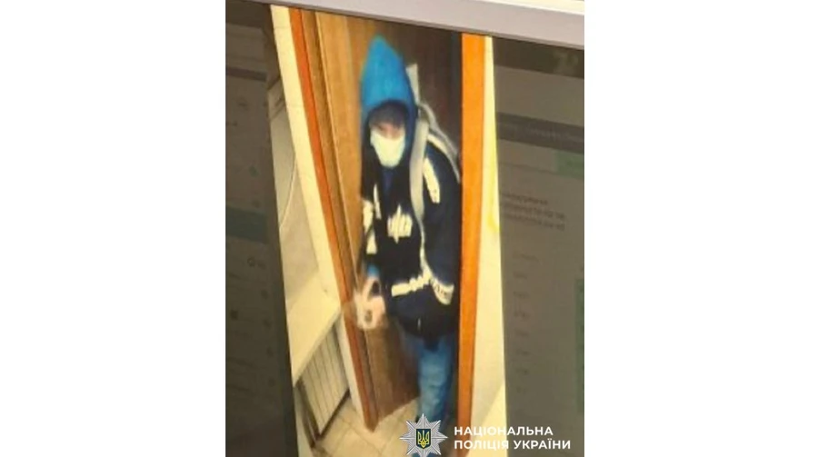 У Києві чоловік з іграшковим пістолетом намагався пограбувати обмінники