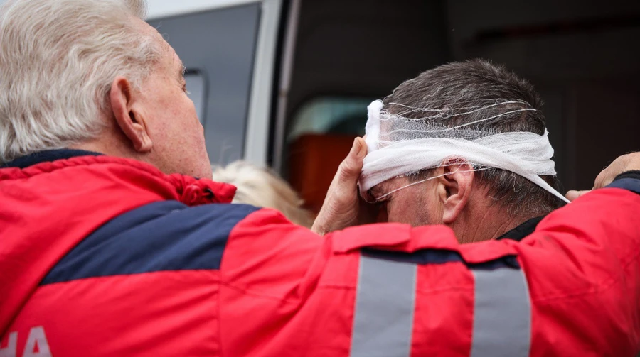 Росіяни атакували інфраструктуру на Дніпропетровщині: 2 поранених