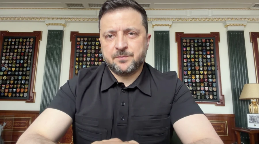 Зеленський розповів, коли відновляться далекобійні удари по Росії