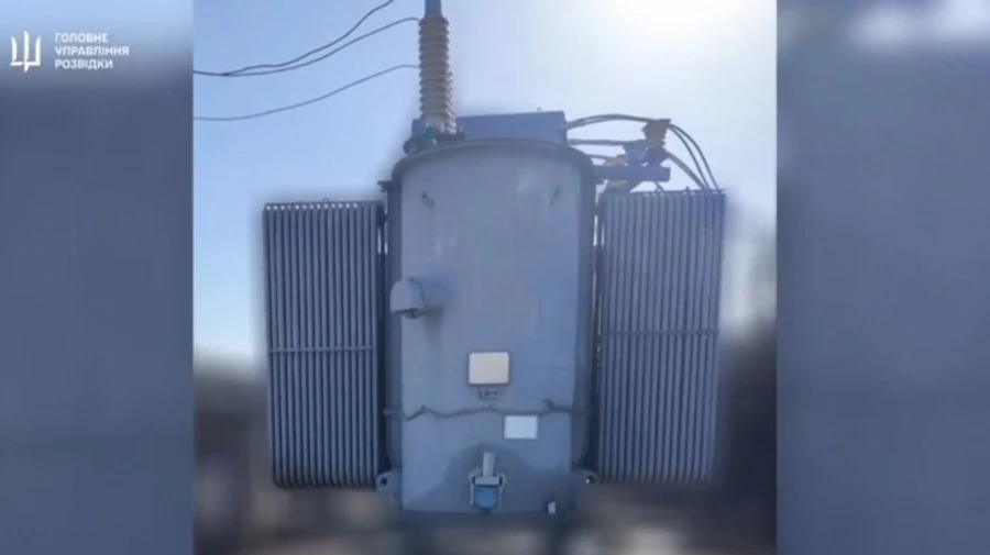 Russian military facilities in Bryansk left without electricity, Ukrainian intelligence reports – video