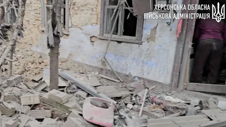 Russian forces hit Kherson city centre, injuring civilian woman