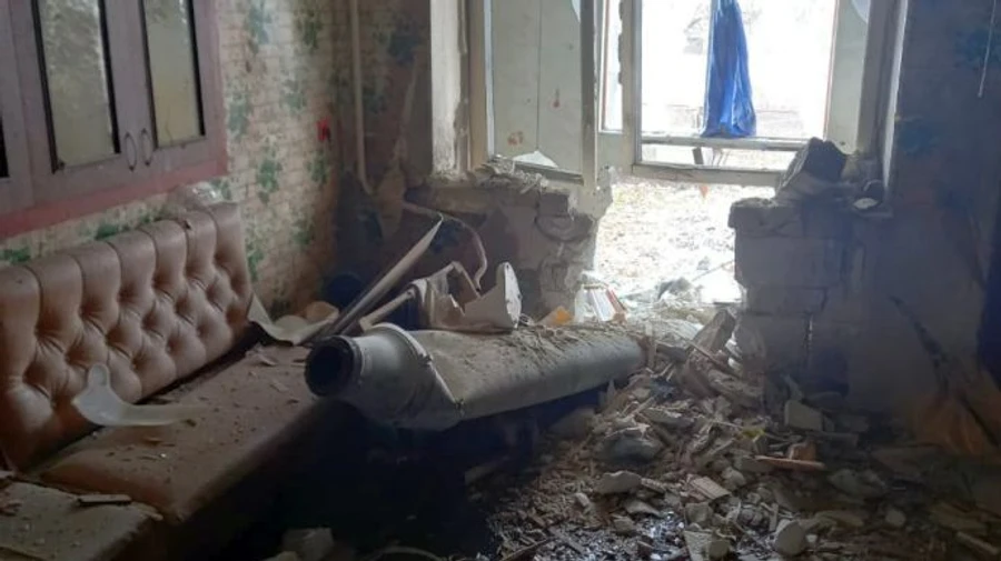 Росіяни поливають Донеччину вогнем, Луганщину ділять на округи – ОВА