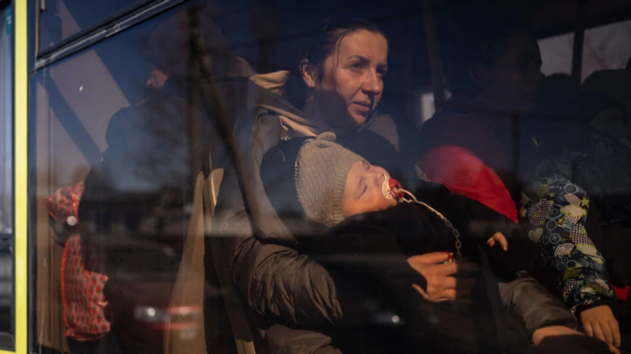 Almost 13,000 Ukrainians were evacuated on 12 March