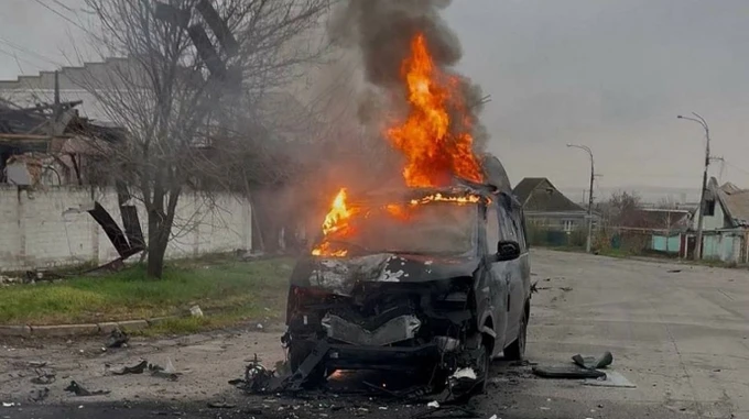 Росіяни вдарили дронами по евакуаційному авто на Херсонщині