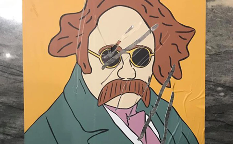 У столичному метро націоналіст порізав портрети Шевченка 