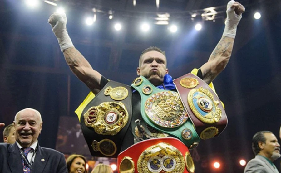 Усик увійшов до Топ-10 кращих боксерів світу