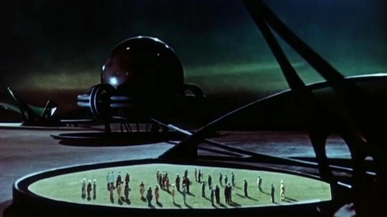 Выставка Космический взгляд в Пернике: искусство, космос и украинско--болгарские связи