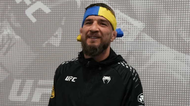 Оголошено наступний бій українця Амосова в UFC