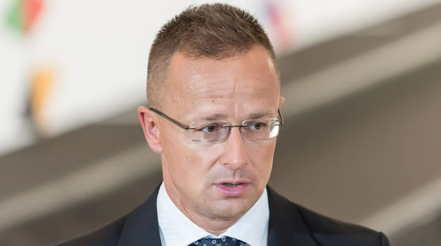 Сійярто може загрожувати до 3 років в’язниці у справі про можливе отримання хабаря