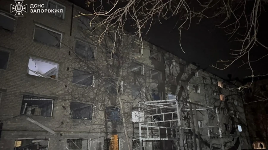 Russians launch airstrikes on Zaporizhzhia: one person killed, 21 casualties, including children – video, photos