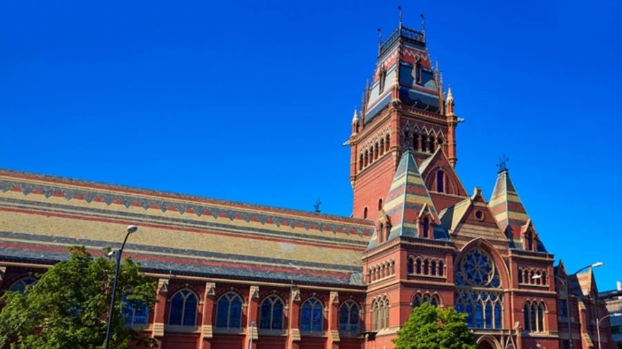 Адміністрація Трампа позбавила Гарвард права приймати іноземних студентів