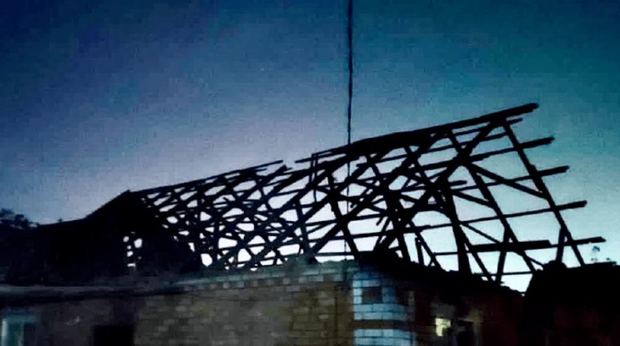 Russian forces strike Nikopol up to 40 times, damaging apartment blocks