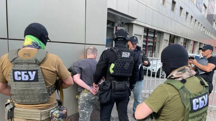 Задержан экс-начальник управления СБУ в Крыму: подозрение в госизмене