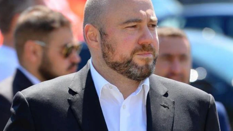 Телеканал нардепа Столара призупиняє мовлення до завершення війни