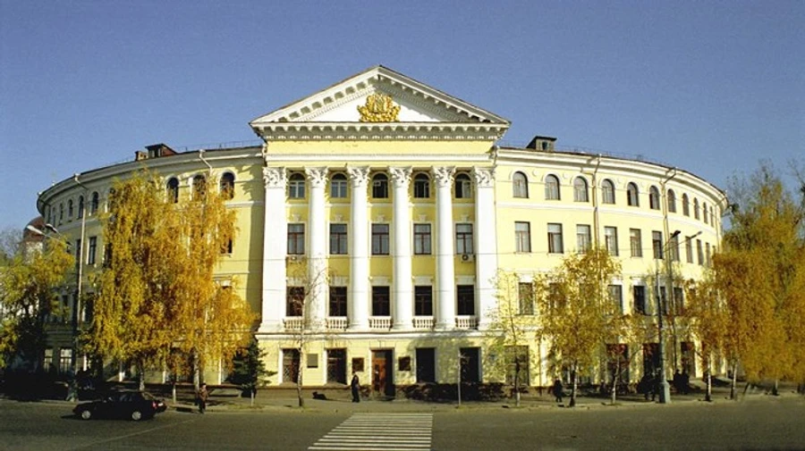 МОН отменило приказ о перевыборах в Могилянке