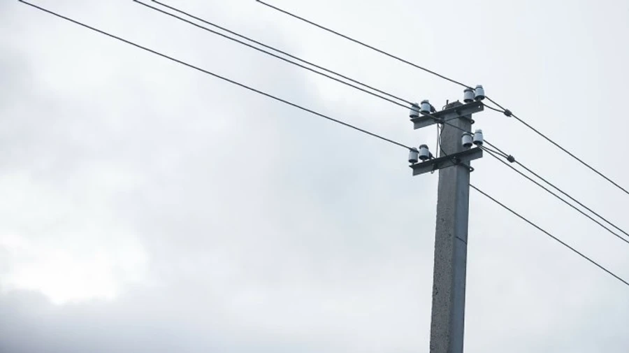 Непогода бушевала в трех областях, 32 населенных пункта – без электрики