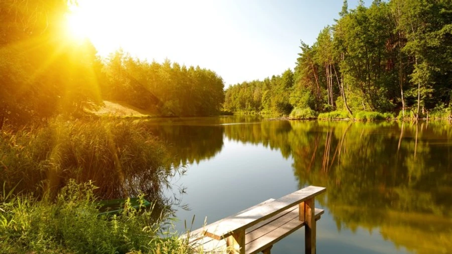 В Украину пришло бабье лето, погода будет сухой и жаркой