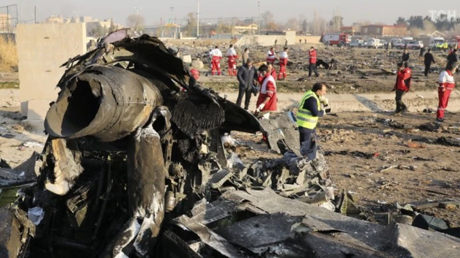 Іран відправив чорну скриньку зі збитого літака МАУ до Франції