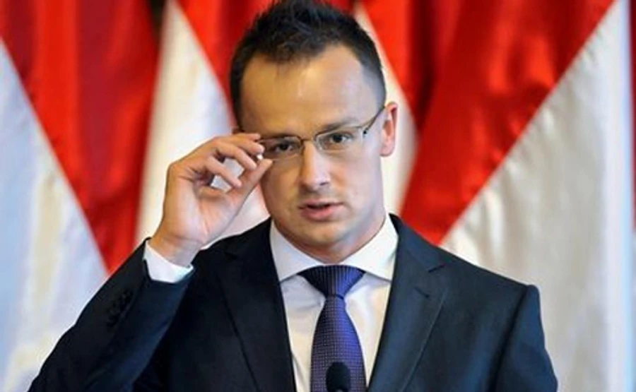 Сійярто вже каже про місію ОБСЄ на Закарпатті як про доконаний факт