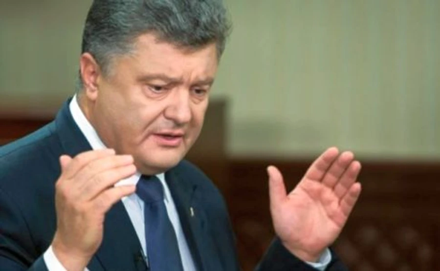 Порошенко поручил выдать аттестат на е-декларирование до 31 августа