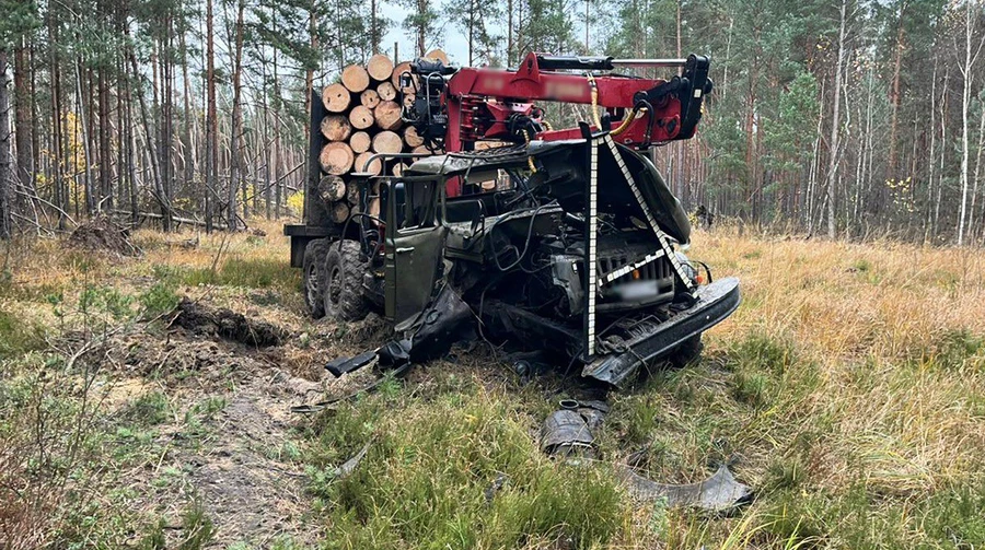 Two cars blew up on landmines in Zhytomyr Region: 5 people died, 3 were injured