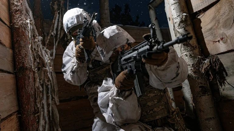 Втрати Росії за добу: 880 окупантів, 93 одиниць техніки та 694 БпЛА