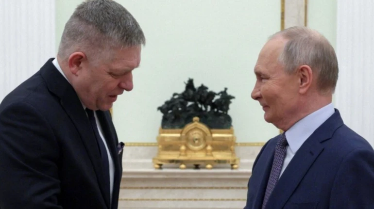 У Кремлі підтвердили, що Фіцо приїде до Путіна на парад 9 травня