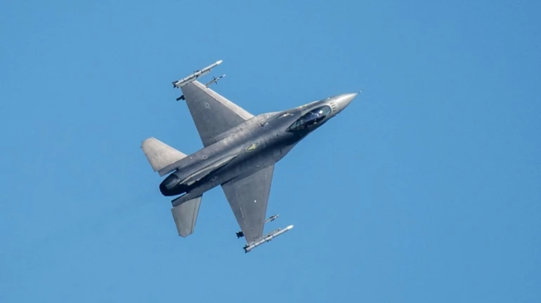 Politico: Украина просит США и партнеров активизировать обучение пилотов F-16