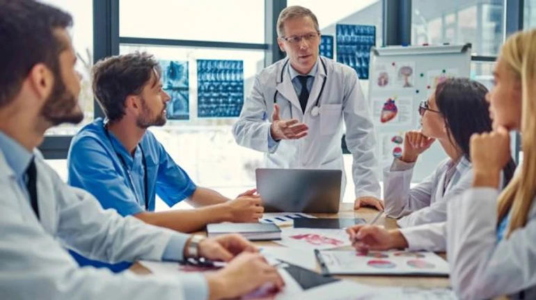 Сімейні лікарі більше не можуть направити на будь-яке обстеження: що змінилося у повноваженнях медиків і як це вплине на пацієнтів