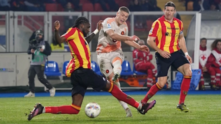 Перший сезон Довбика в Ромі: рятівник Раньєрі, голи без святкувань і приз від Серії А