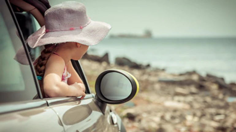 Подорож з дітьми: як комфортно організувати мандрівку та зацікавити компанію різного віку