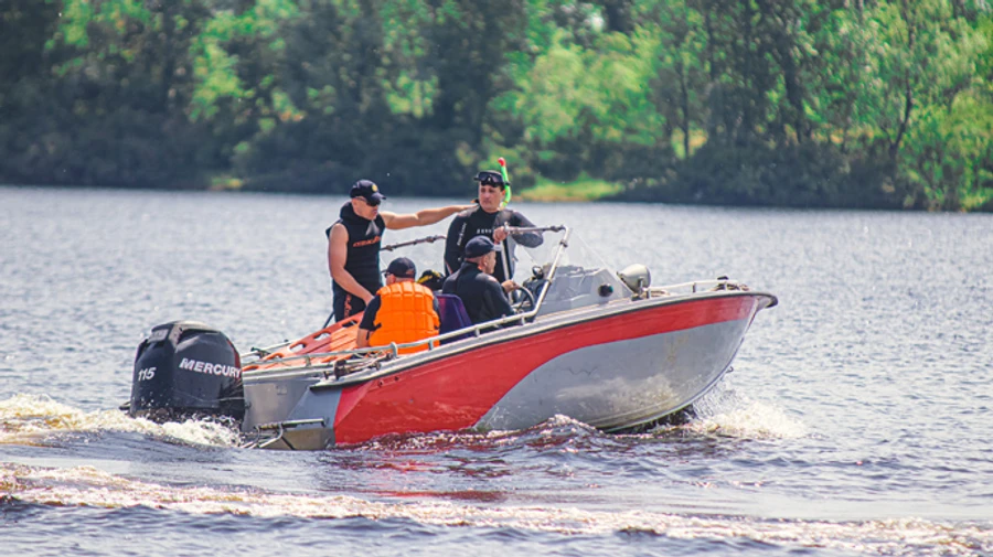 Рятувальники знайшли тіло дитини, що зникла в Київському морі 