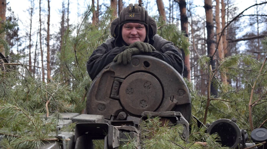 В районе ООС провели учения танковых резервов