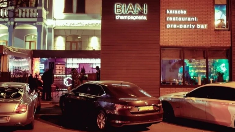 У ресторані Харкова вбили людину, поліція знайшла зброю