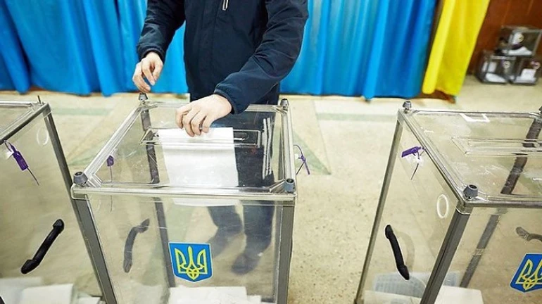 В Украине началось голосование на местных выборах