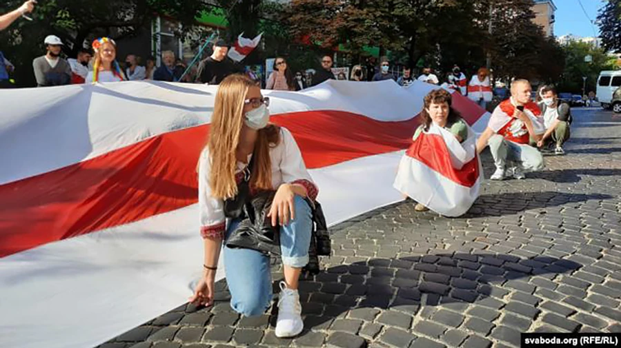 В Киеве прошла акция в поддержку протестующих Беларуси