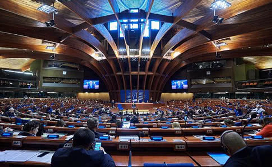 Проект решения ПАСЕ о санкциях против РФ: Москва платит деньги, наказывать нельзя